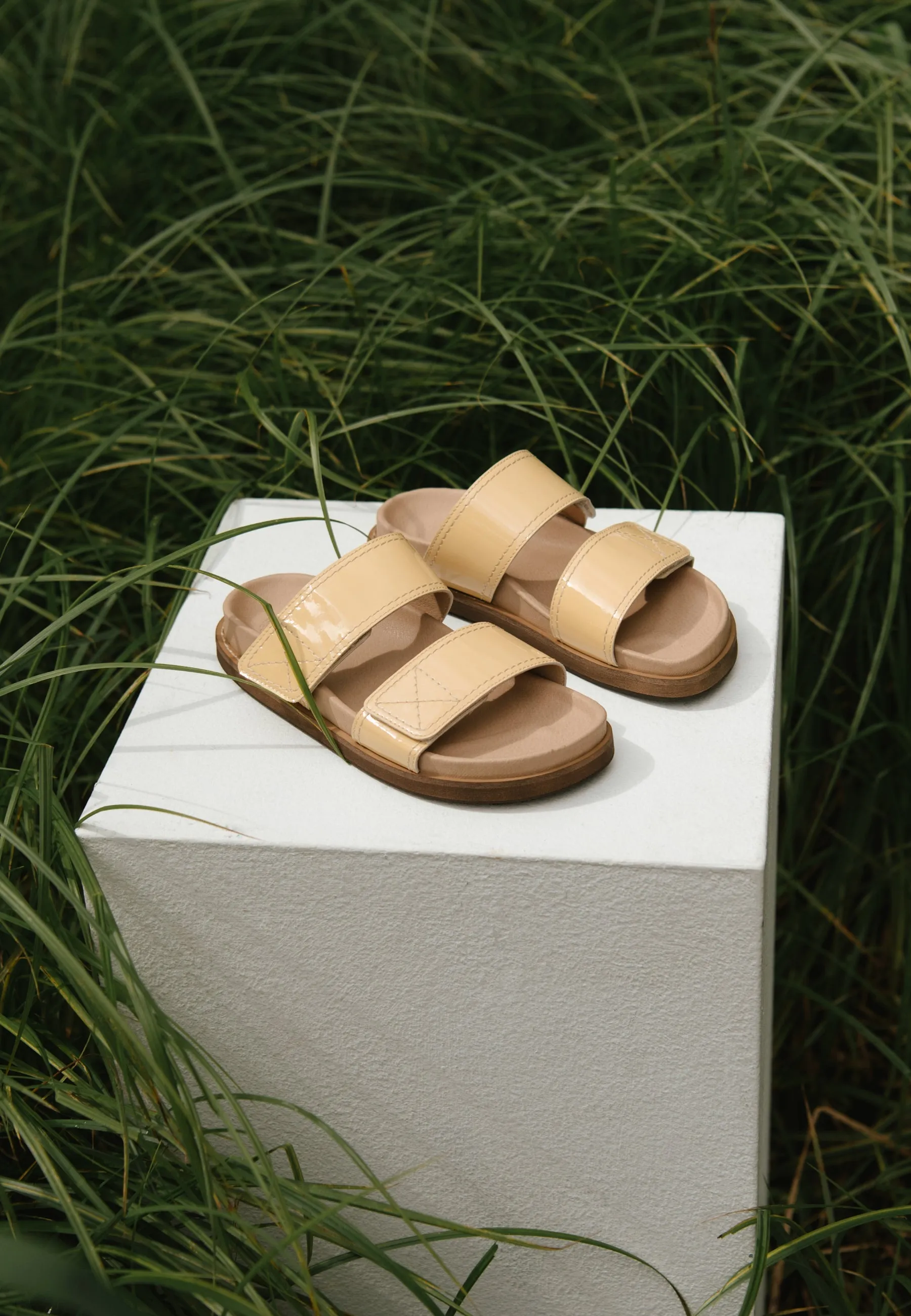 CASKIMMI Velcro Slide Patent