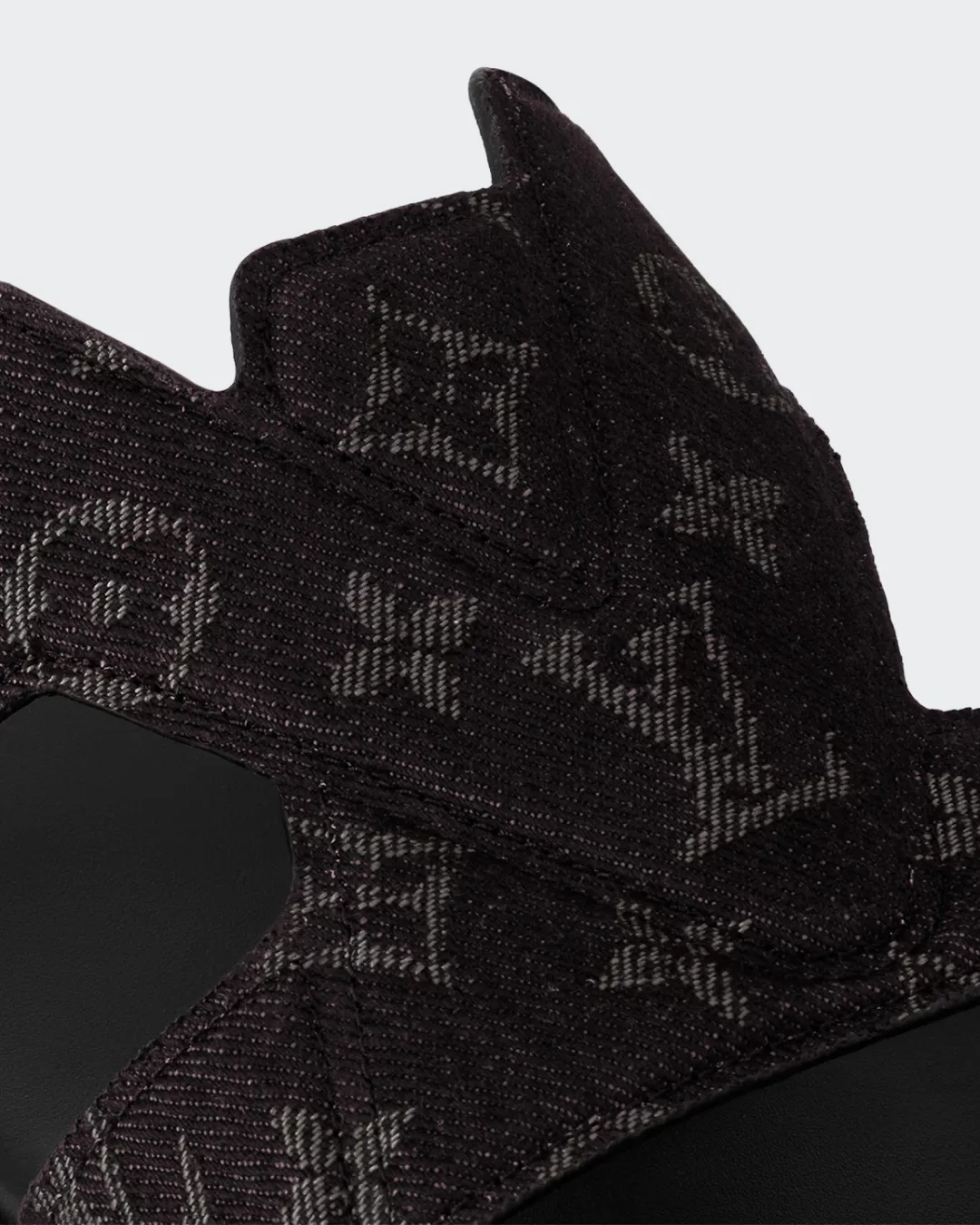 Louis Vuitton Oasis Mule - Black
